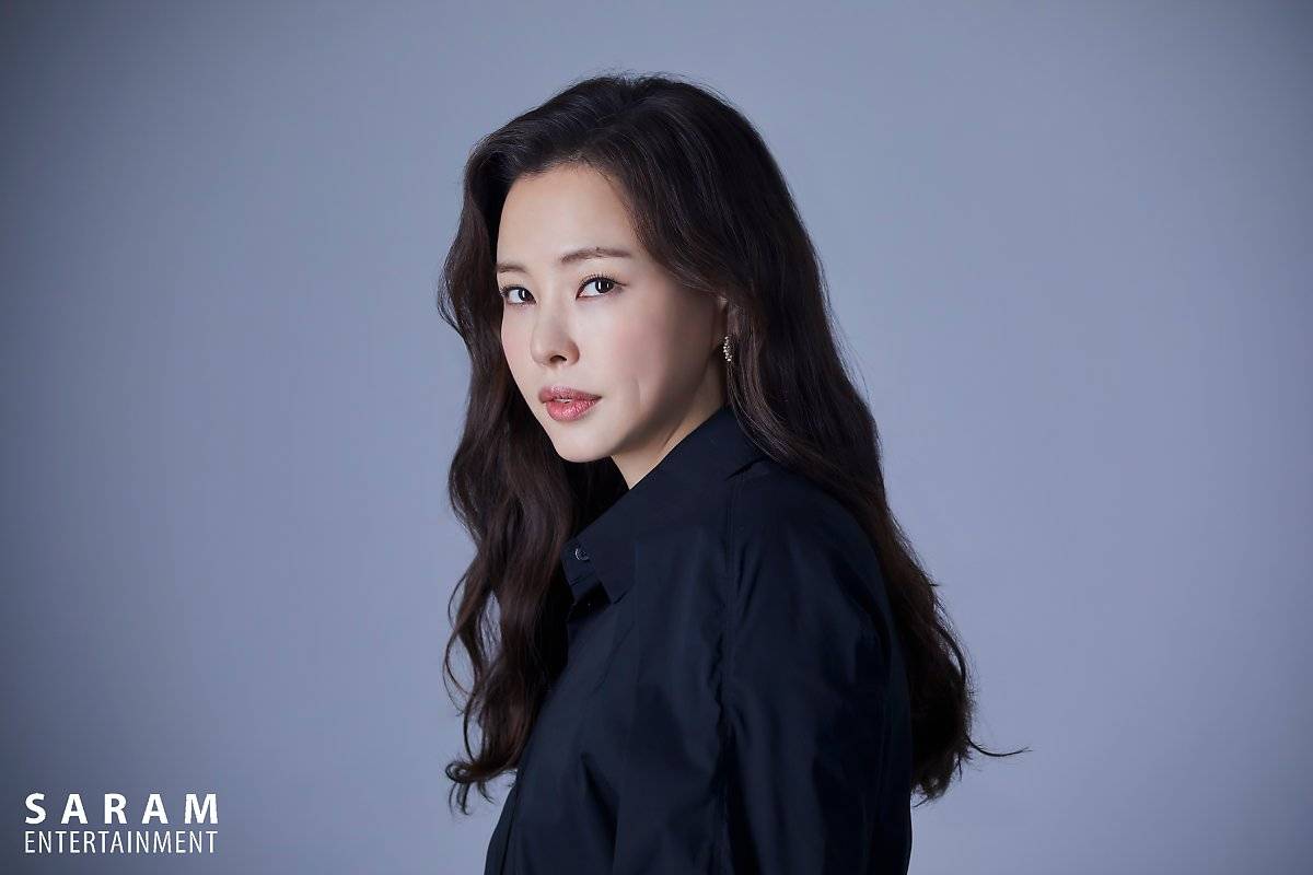 Lee Ha Nee Saram Entertainment Profile photos